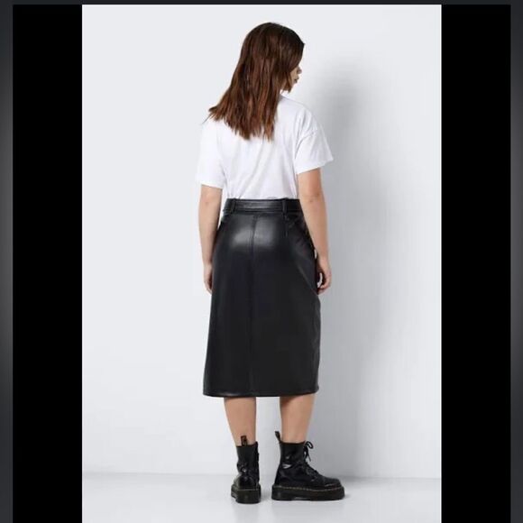 Noisy May Paula Cargo Faux Leather Midi Skirt size large NWOT - Picture 2 of 6